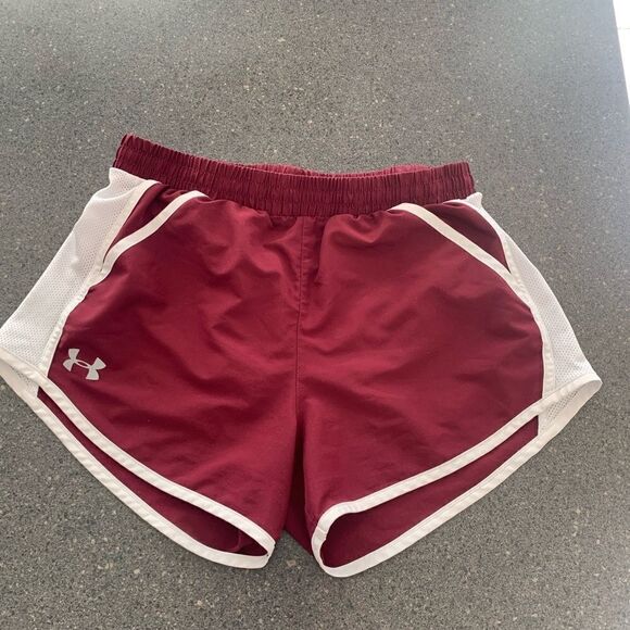 UNDER ARMOUR short size XS - Picture 6 of 7